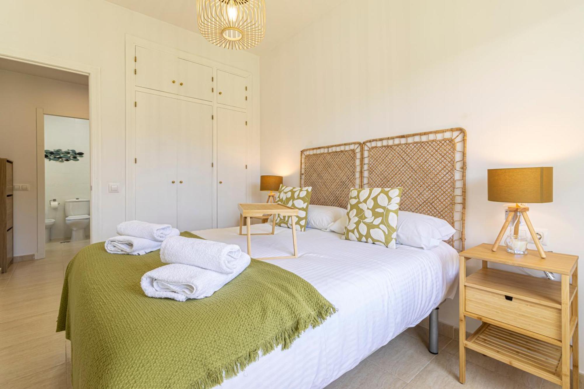 Allo Apartments Arroyo Atico Parking 1 Habitacion 赫雷斯 外观 照片