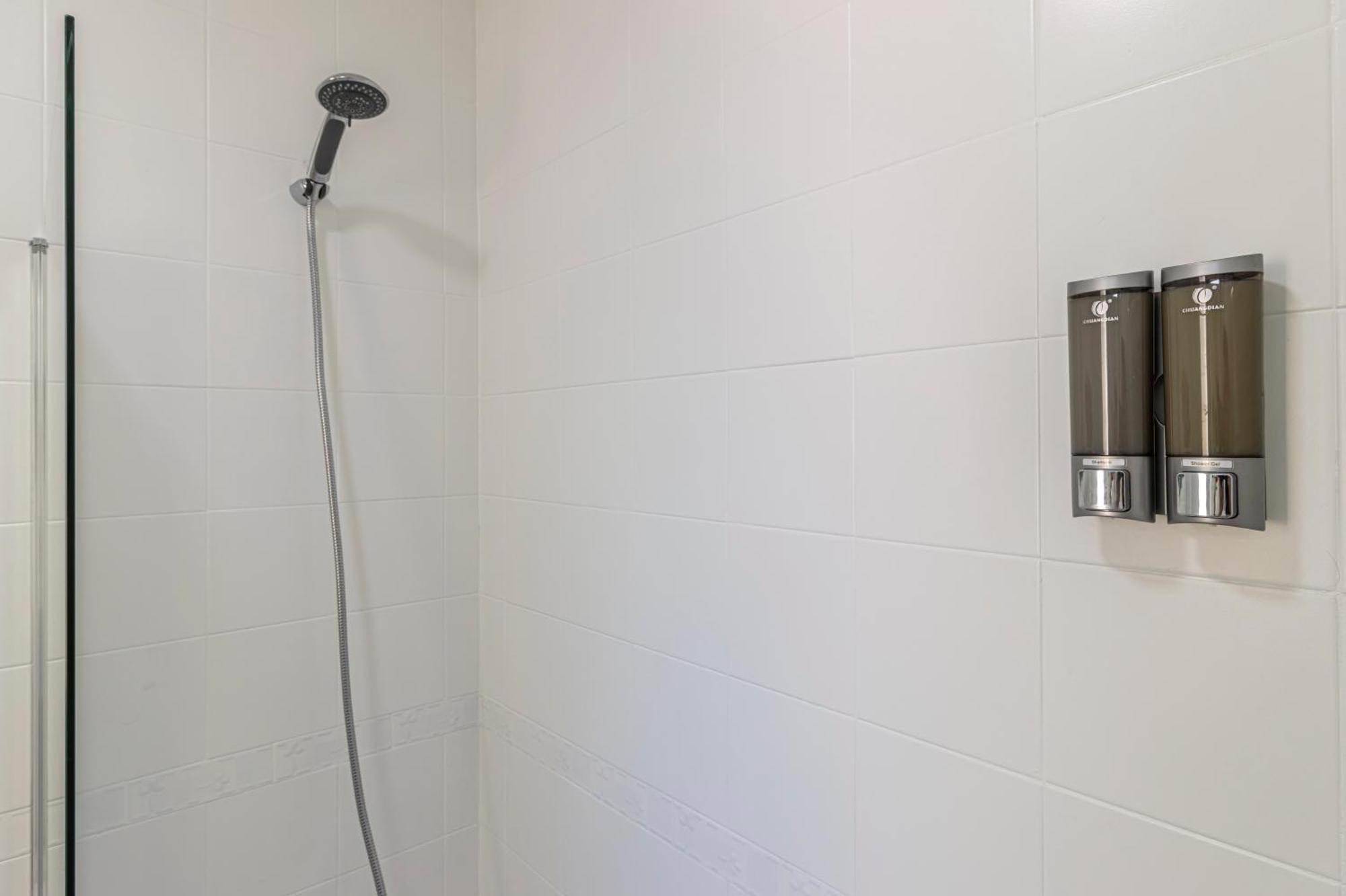 Allo Apartments Arroyo Atico Parking 1 Habitacion 赫雷斯 外观 照片